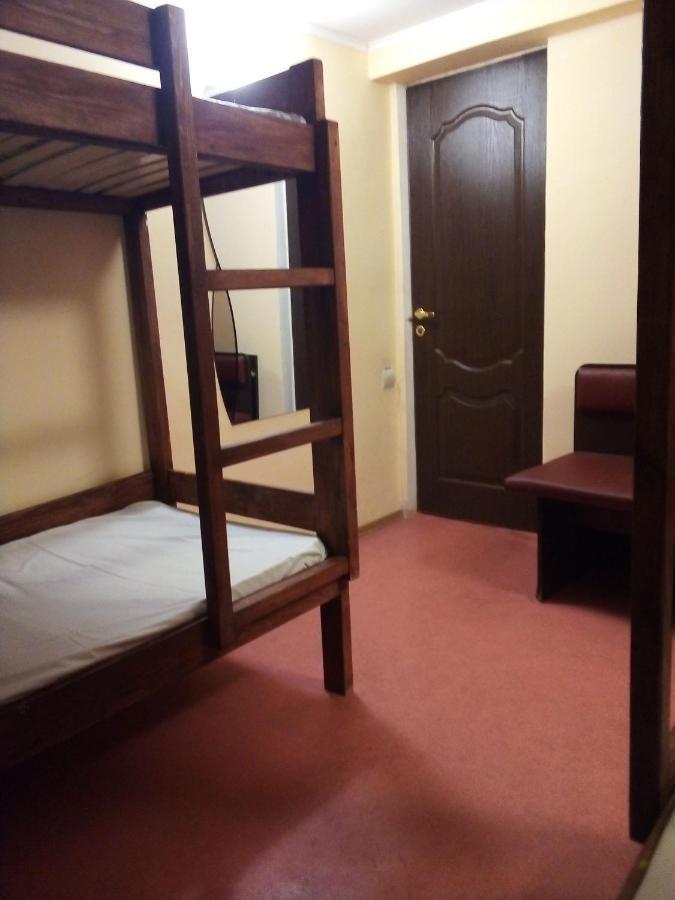 Pershyy Hostel U Cherkasah Cserkaszi Kültér fotó